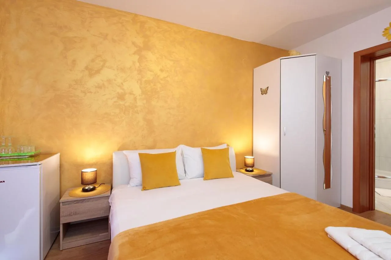 Guest house Vila Panorama By El-Pi Tours Malinska Croatia